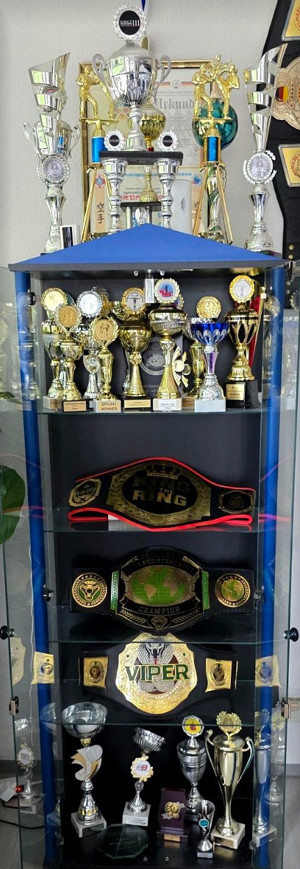 Titel und Championgürtel von Slawka Wittmer